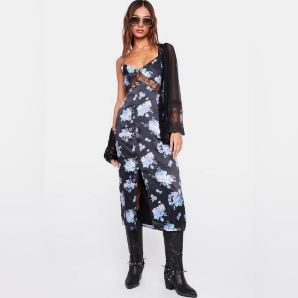 WeWoreWhat Dress Size Small Navy Floral with Lace Cutouts and Deep V Back
